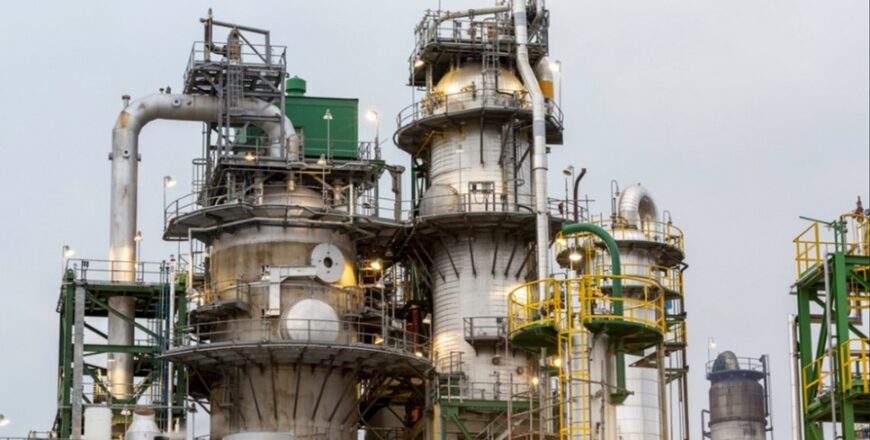 Fluid Catalytic Cracking in Refineries I.jpg